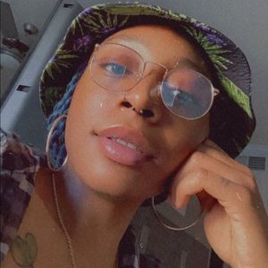 Meet your Posher, Diamond